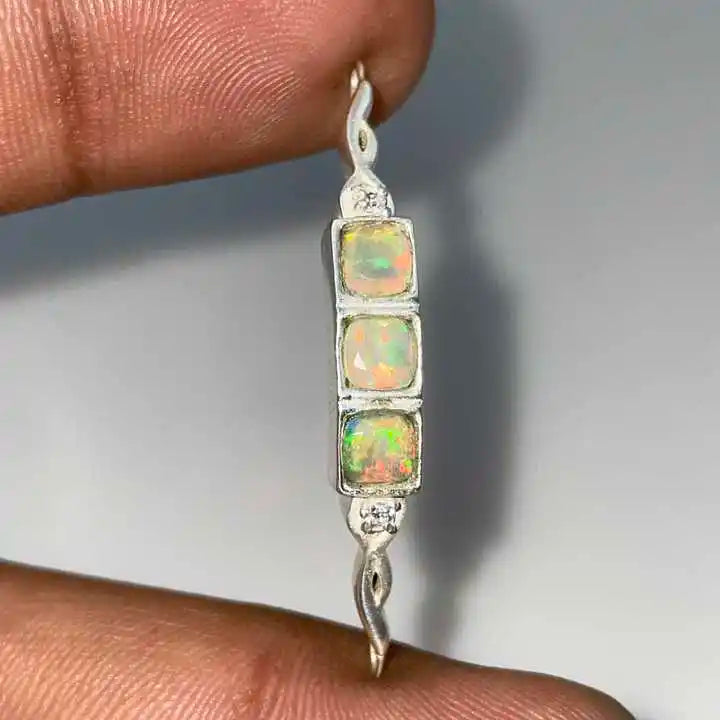 Vintage Style 925 Sterling Silver Three Stone Brilliant Cut Luxury Pendant Natural Ethiopian Opal Gemstone Jewelry Women's