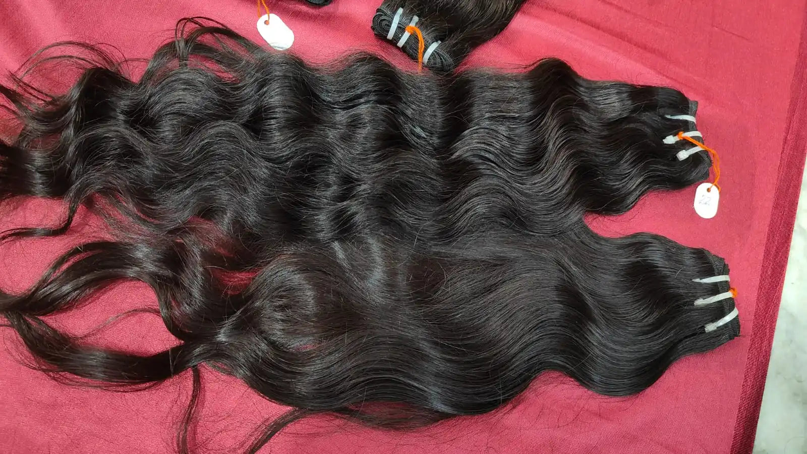 100% Shedding Free and Tangling Free Virgin Indian Remy Raw Hair Weaving.strong and Shedding Free Hair Weaving