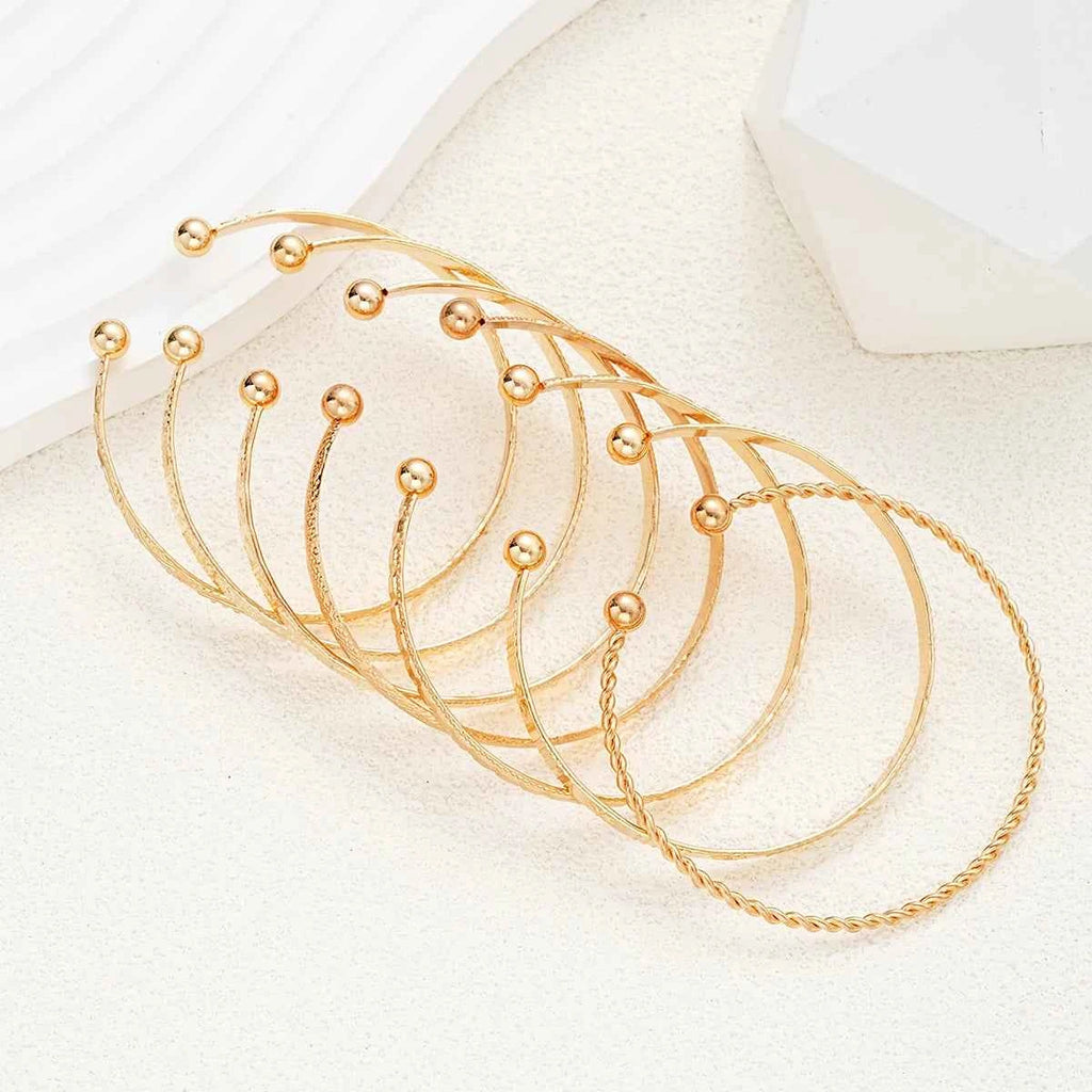 7 Pcs/Set Punk Gold Color Bracelets for Women Streetwear Goth Heart Prints Metal Design Open Bangle Fashion Jewelry Gifts