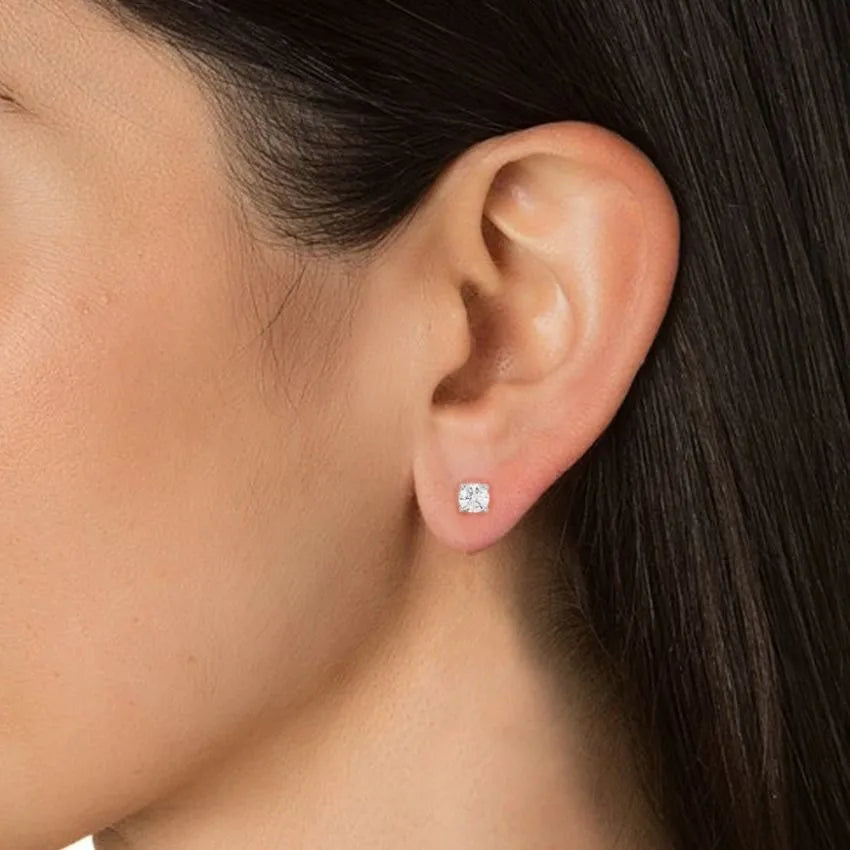 Gemver Stud Earrings CVD Diamond Lab Grown Diamond  VVS Clarity DEF Color 14K IGI Certified direct From manufacturer
