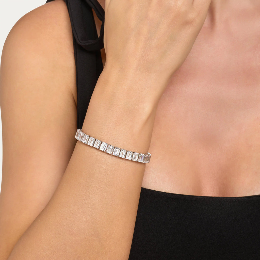 lab grown emerald cut diamond tennis bracelet 14 kt white gold DEF color VVS VS clarity 15 gram export direct factory bulk