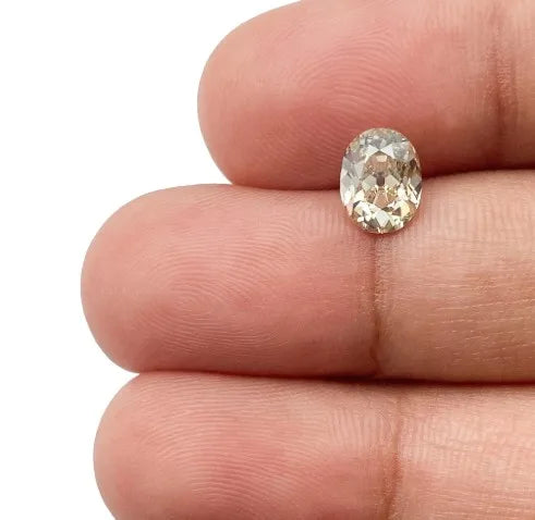 Aniva Oval 5.00 Carats F VVS1 Synthetic White Diamond Loose with Excellent Cut Certified by IGI for Jewelry Making Model OC124