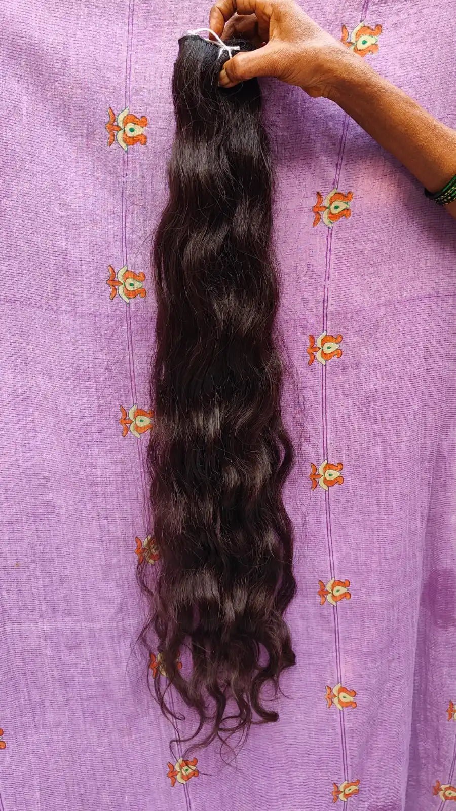 100% Raw unprocessed cuticle alaigned indian Remy human hair weaving from chennai. Natural wavy raw hair extension from chennai