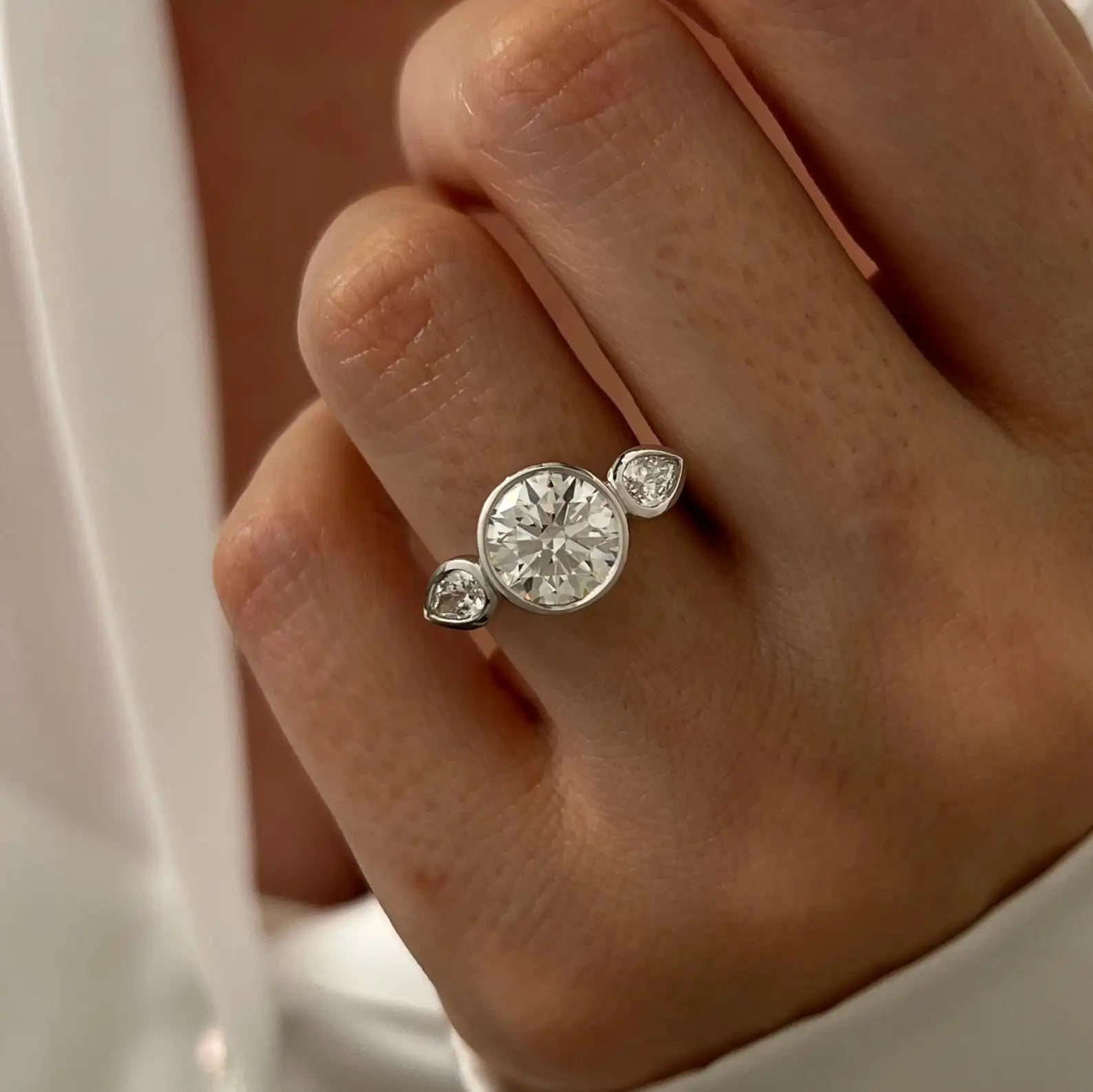 2.02CT Lab Grown Round Cut Diamond Three Stone Ring 14K White Gold With IGI Certified Proposal Engagement Gift for Lovers Charms