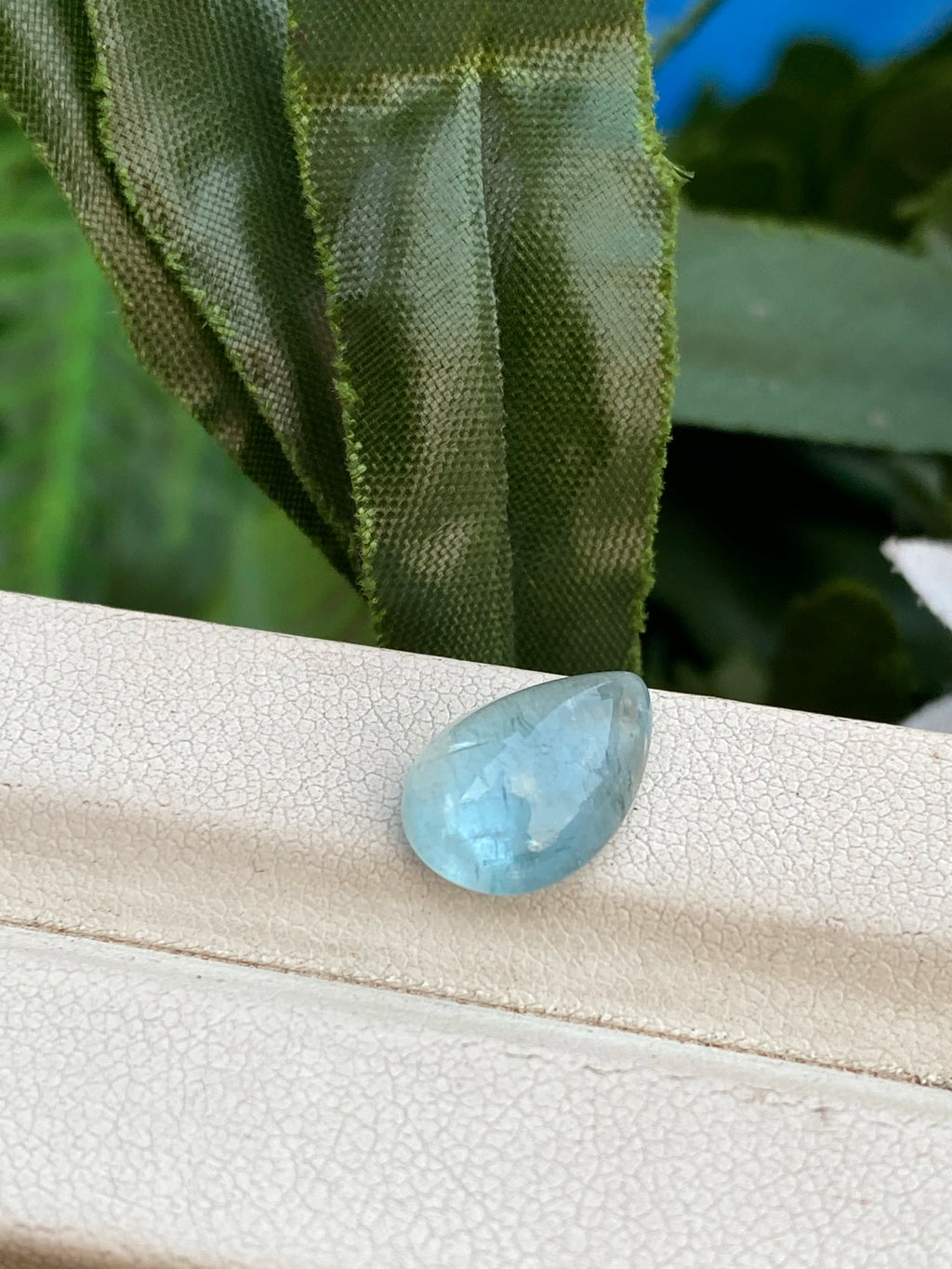 Excellent Natural Top Color Aquamarine Pear Shape Cabochon Stone With Good Luster Loose Gemstone for Making Jewelry 3.42 Carat