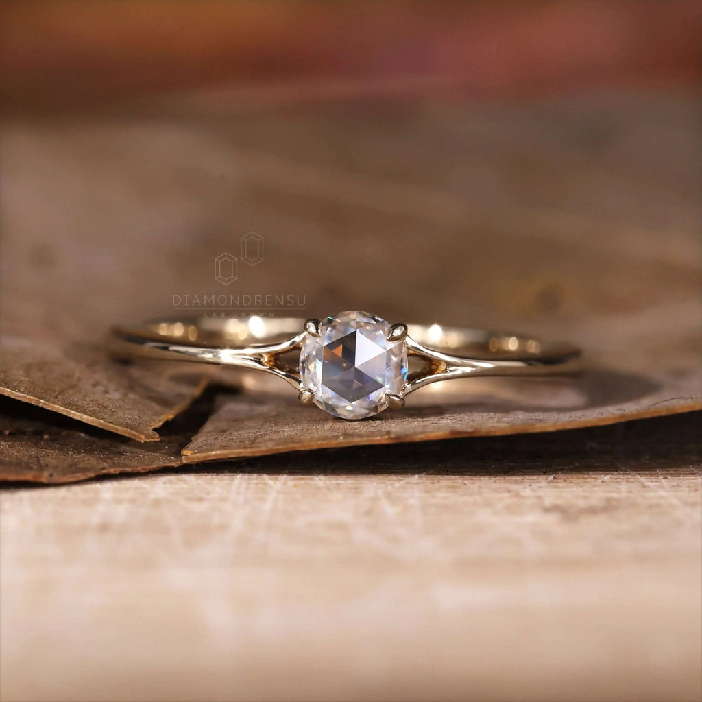 Romantic Gift Customized Classic Unique Lab Grown Diamond Proposal Ring Brilliant Cut 14K Yellow Gold 0.24 Ct Engagement Ring