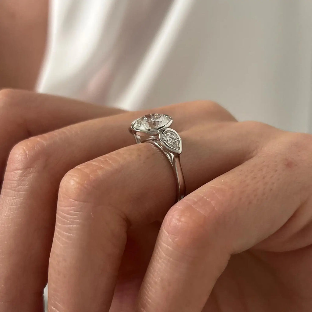 2.02CT Lab Grown Round Cut Diamond Three Stone Ring 14K White Gold With IGI Certified Proposal Engagement Gift for Lovers Charms