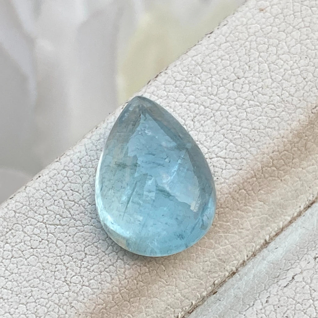 Excellent Natural Top Color Aquamarine Pear Shape Cabochon Stone With Good Luster Loose Gemstone for Making Jewelry 3.42 Carat