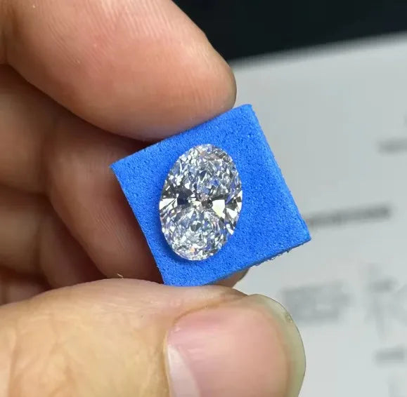 Aniva Oval 5.00 Carats F VVS1 Synthetic White Diamond Loose with Excellent Cut Certified by IGI for Jewelry Making Model OC124