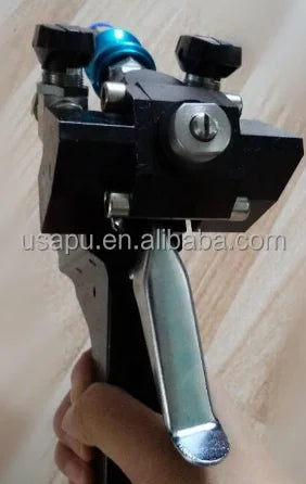 Cost Effective High Pressure Powerful Pu Foam Spray Machine P2 Gun Bearings Gears 1 Year Warranty for Automotive Paint Spraying