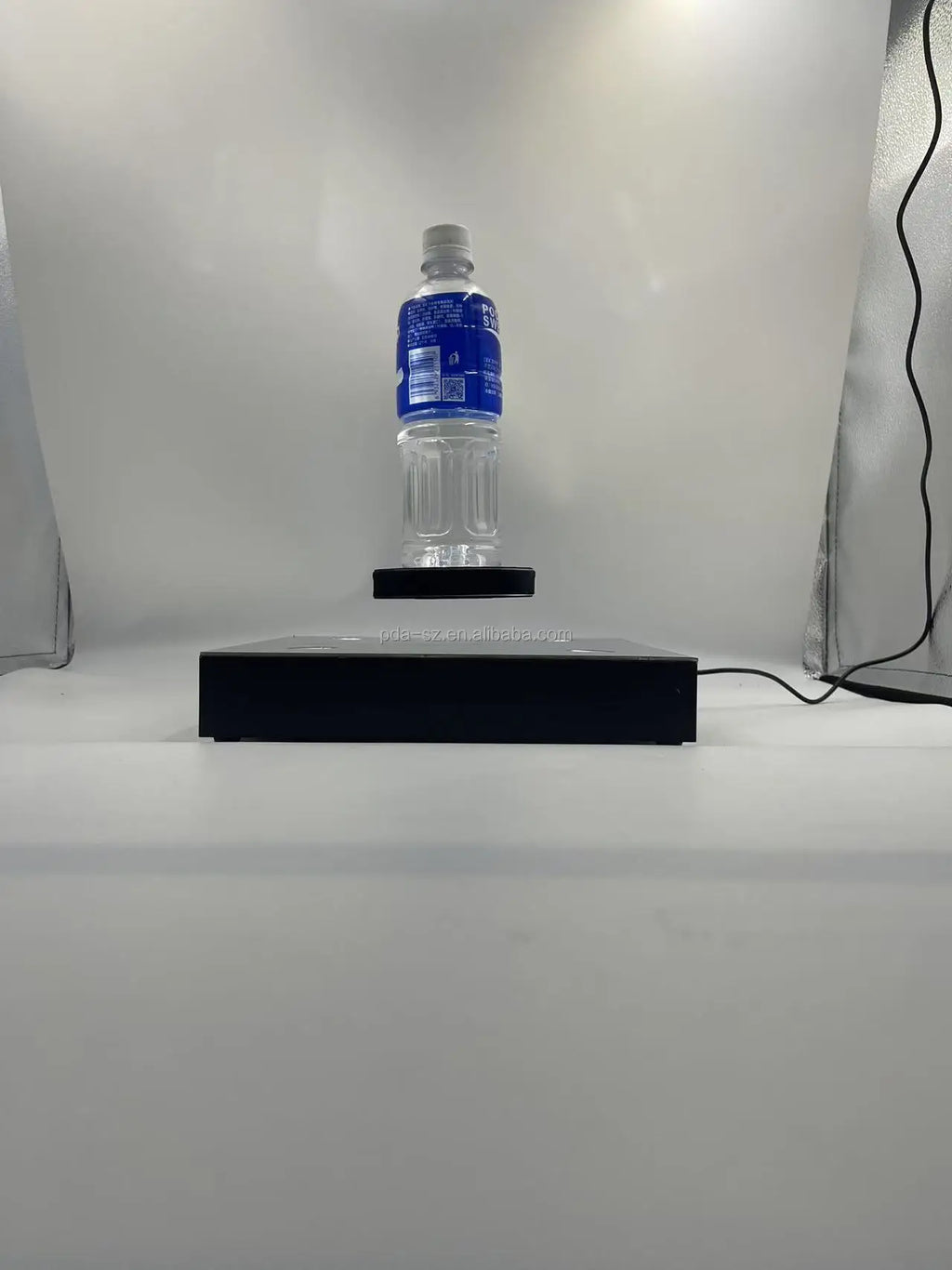 360 Spinning Magnetic Levitation Floating Bottle Phone  Shoes Avertisement Stand with Heavy 2kg