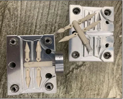 Desktop Small Semi Automatic Injection Molding Machine Max Molds Size 20*15*6cm for 10g Plastic