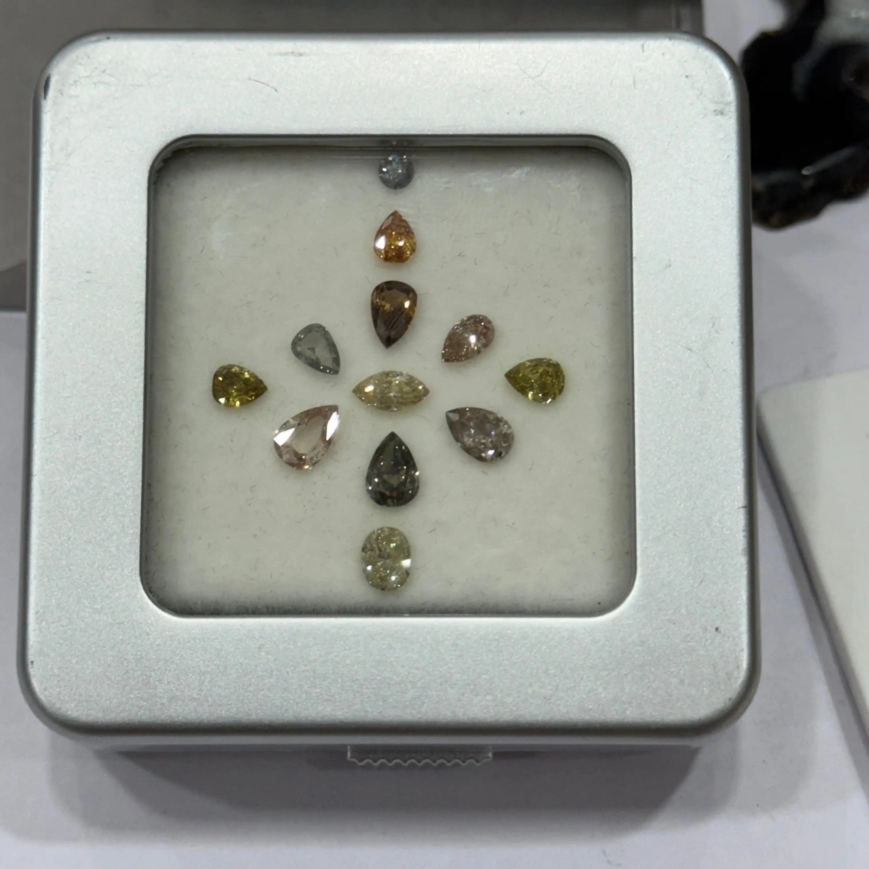 Beautiful Layout Of Diamonds Natural Fancy Color Layouts Loose Diamonds for Sell Loose Solitaire Diamond Handmade