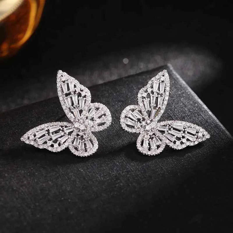 2023 New Butterfly Zircon Earrings Women's Korean Luxury Jewelry Literary Style Earrings Net Red Temperament Simple New Earrings