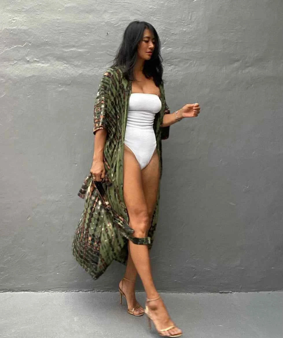 Embroidery Kaftan Beach Tunic Beach Cover up Saida de Praia Swimsuit Women Bikini cover up Pareo Sarong Beachwear Q882
