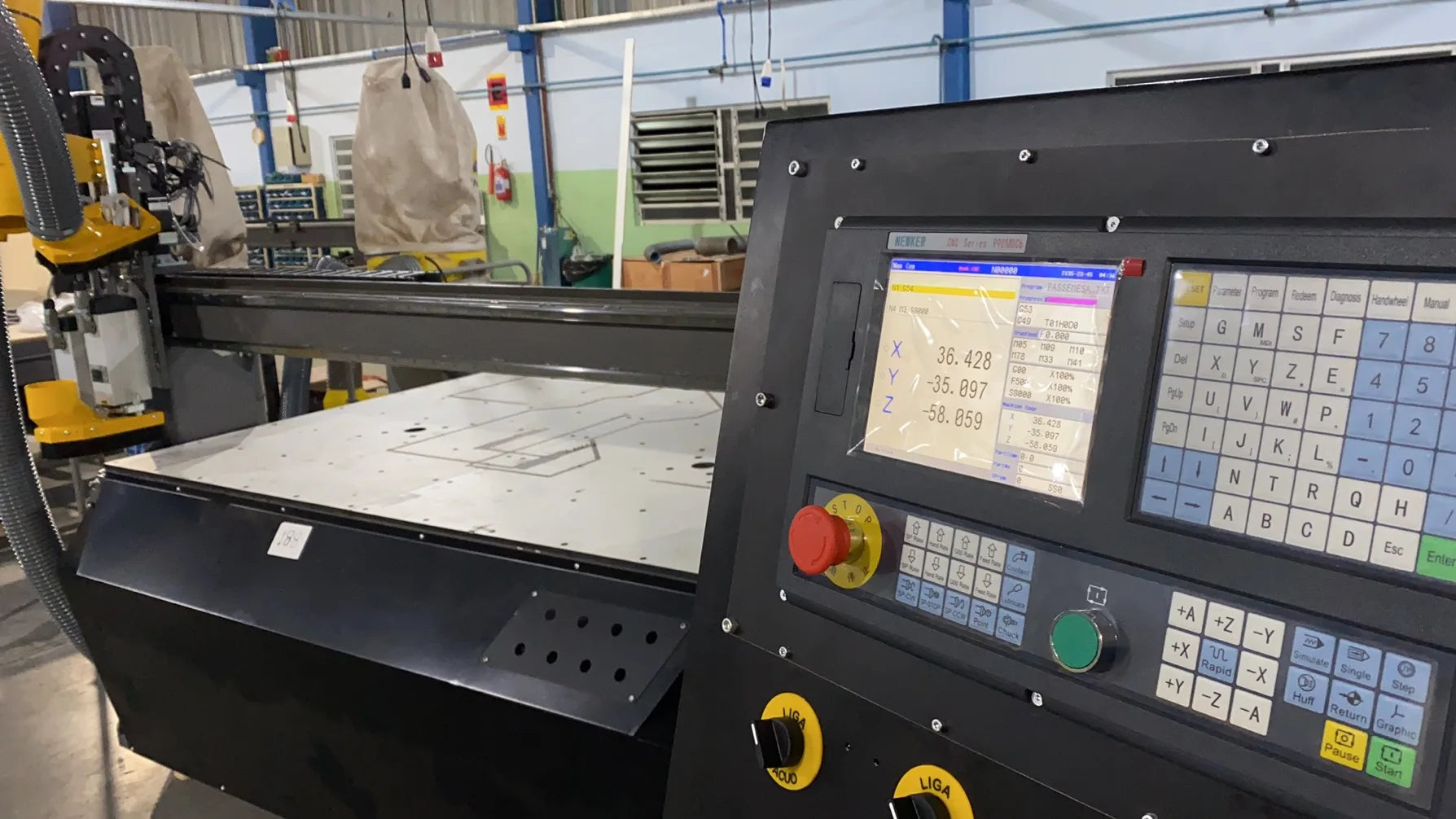 Absolute Cnc Remote Controller Lathe and Cnc Servo System for Milling Similar with Hnc and Fanuc