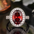 Elegant Women's Cocktail Ring With Natural Oval Garnet Pave Setting Engagement Fashion Jewelry A033