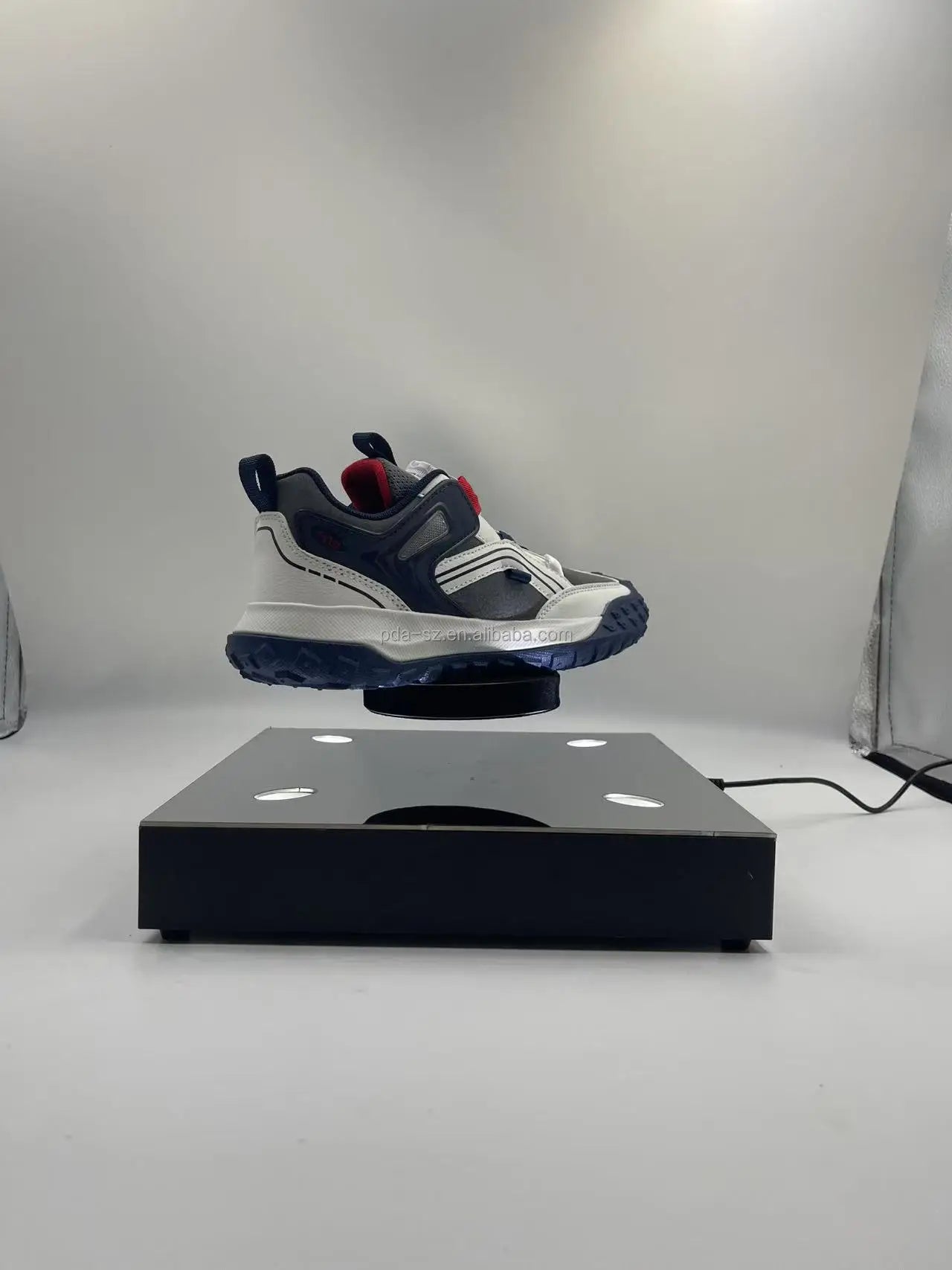 360 Spinning Magnetic Levitation Floating Bottle Phone  Shoes Avertisement Stand with Heavy 2kg