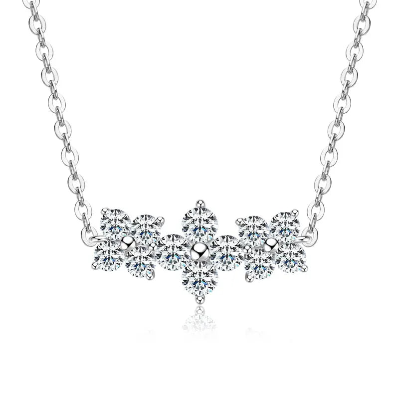 Free Shipping 925 Sterling Silver 3mm & 2.5mm Round Moissanite Jewelry Exquisite Four-Leaf Clover Pendant Necklace for Women