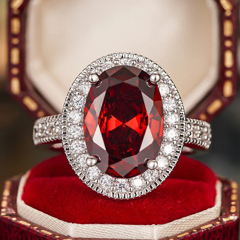Elegant Women's Cocktail Ring With Natural Oval Garnet Pave Setting Engagement Fashion Jewelry A033