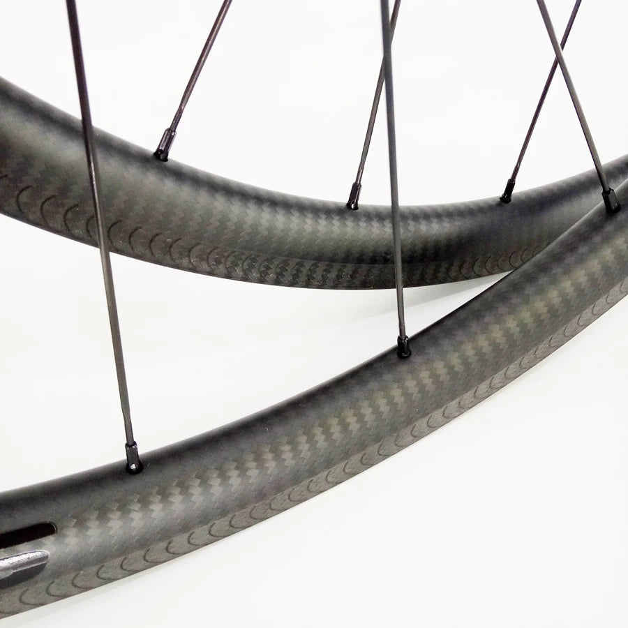 Factory Supply 30mm Rim Brake 26mm Wide Road Wheelset DT 350 Hub Sapim Spokes Tubeless Ready Clincher Tubular Carbon Bike Wheels