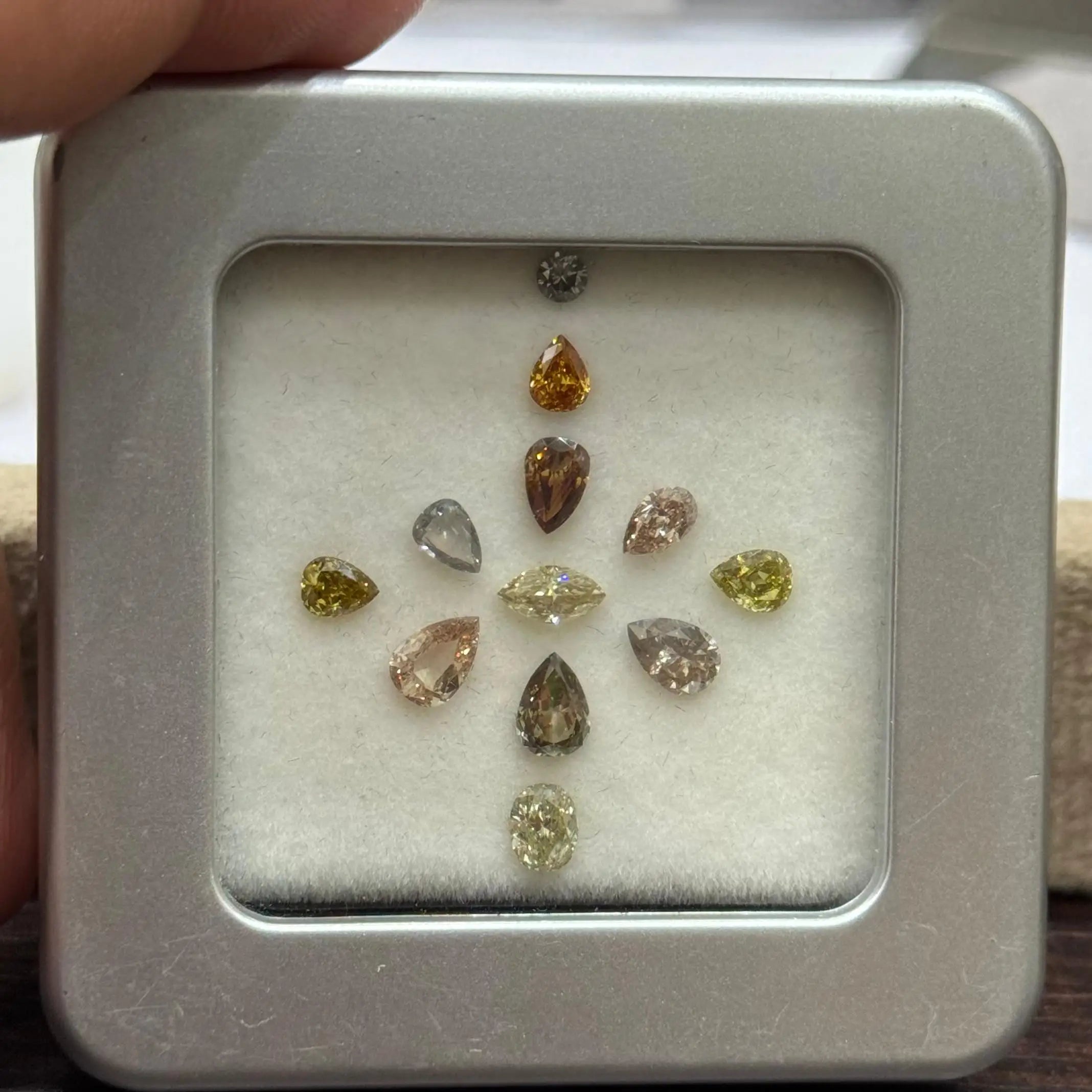 Beautiful Layout Of Diamonds Natural Fancy Color Layouts Loose Diamonds for Sell Loose Solitaire Diamond Handmade