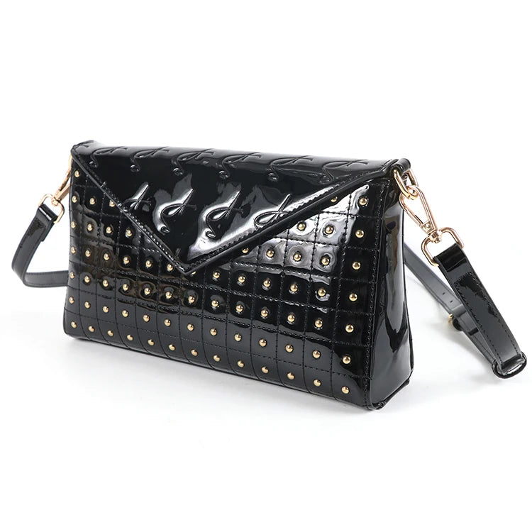 Dark Punk Style PU Leather Handbag Rivets Wristlets Clutch Purse Chains Letter Waterproof Fashionable Winter Accessories