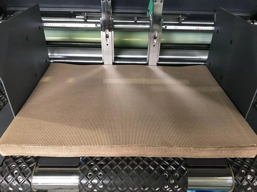 [JT-YB1450H]CE Standard Intelligent China Flute Laminator Machinery High Quality Paperboard Flute Laminating Machine