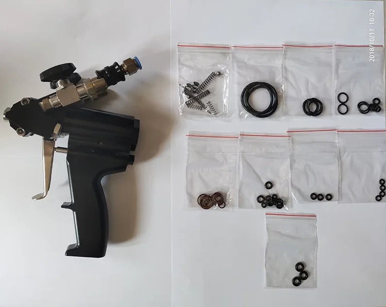 Cost Effective High Pressure Powerful Pu Foam Spray Machine P2 Gun Bearings Gears 1 Year Warranty for Automotive Paint Spraying