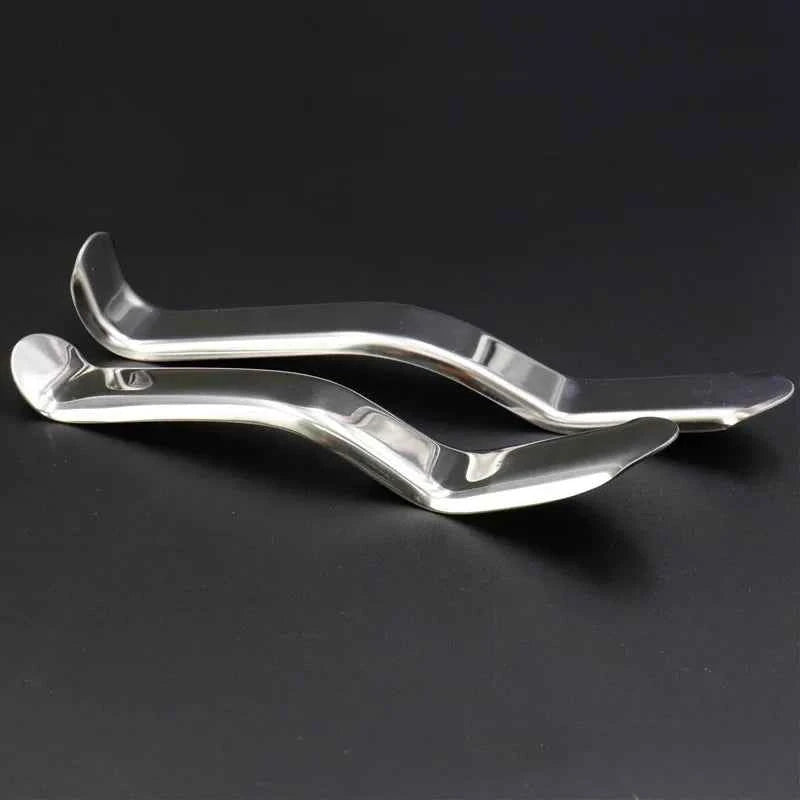 1PCS Dentistry Lip Cheek Retractor S Shape Stainless Steel Surgical Implant Mouth Opener Instrument Dentist Tools Lip Hook Clamp