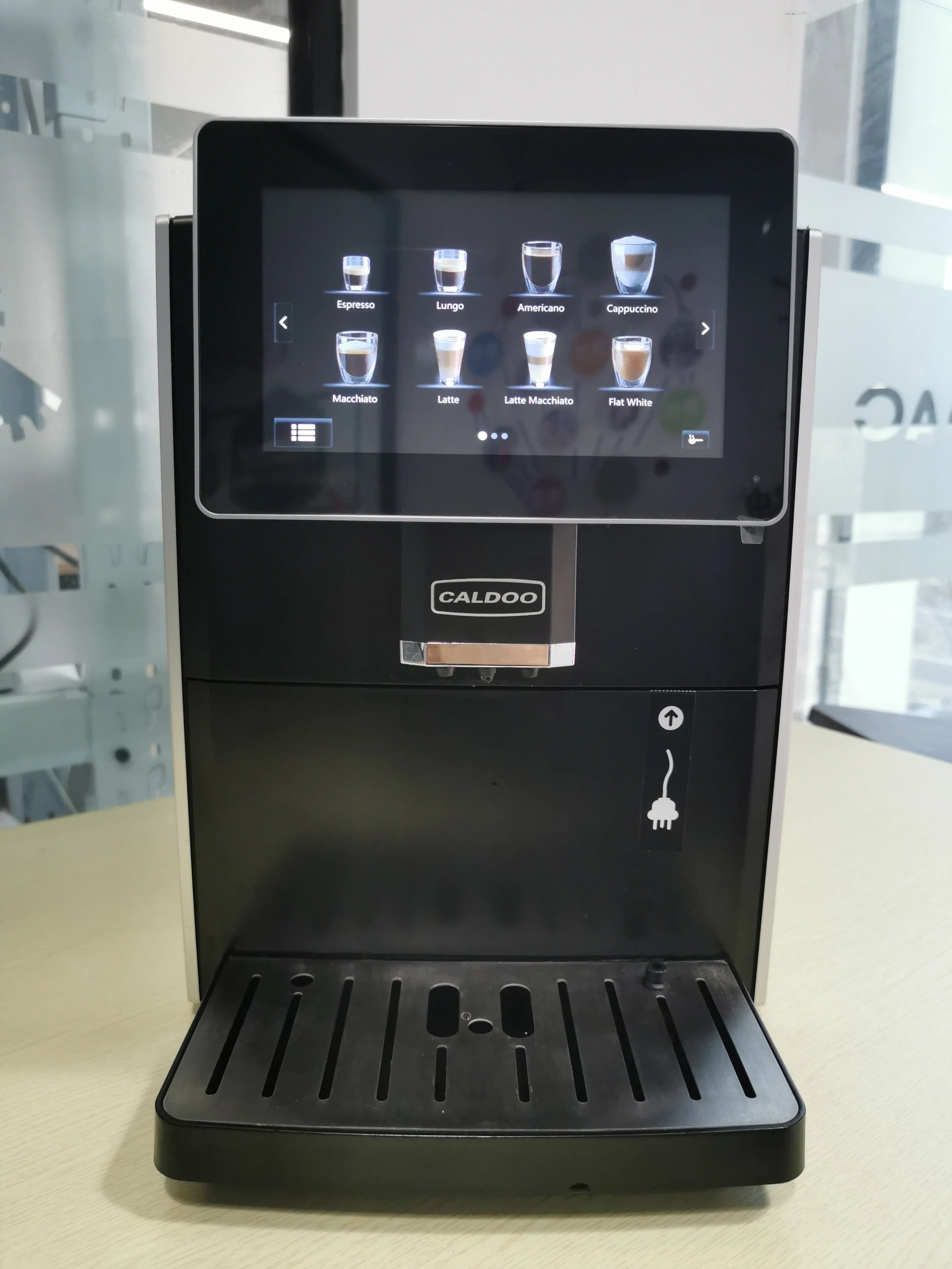 Household Smart Coffee Maker Fully-automatic Multi-language Espresso Coffee Maker Machine with CE CB EMC Certificated