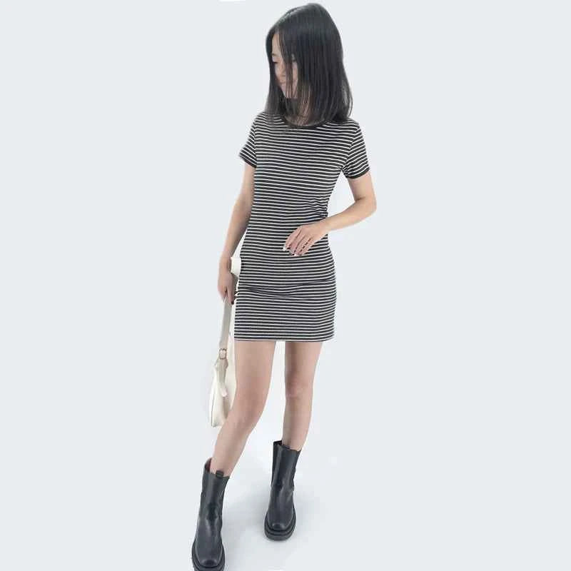 Summer Round Neck Enough Stock Short-sleeved Dress Black And White Striped Dresses Casual Elegant Sheath Slim Dress