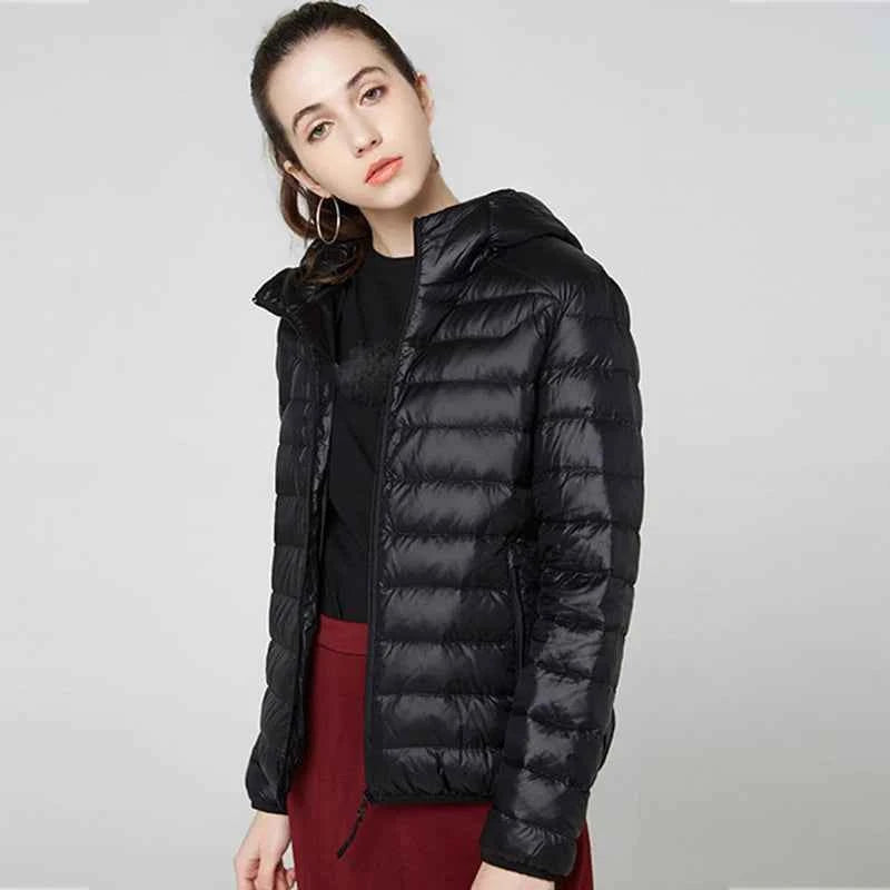 90% Ultra-light Plus Size Thin Down Jacket Women 2020 Autumn Winter Slim Short Hooded Warm White Duck Down Coat Women Outerwear