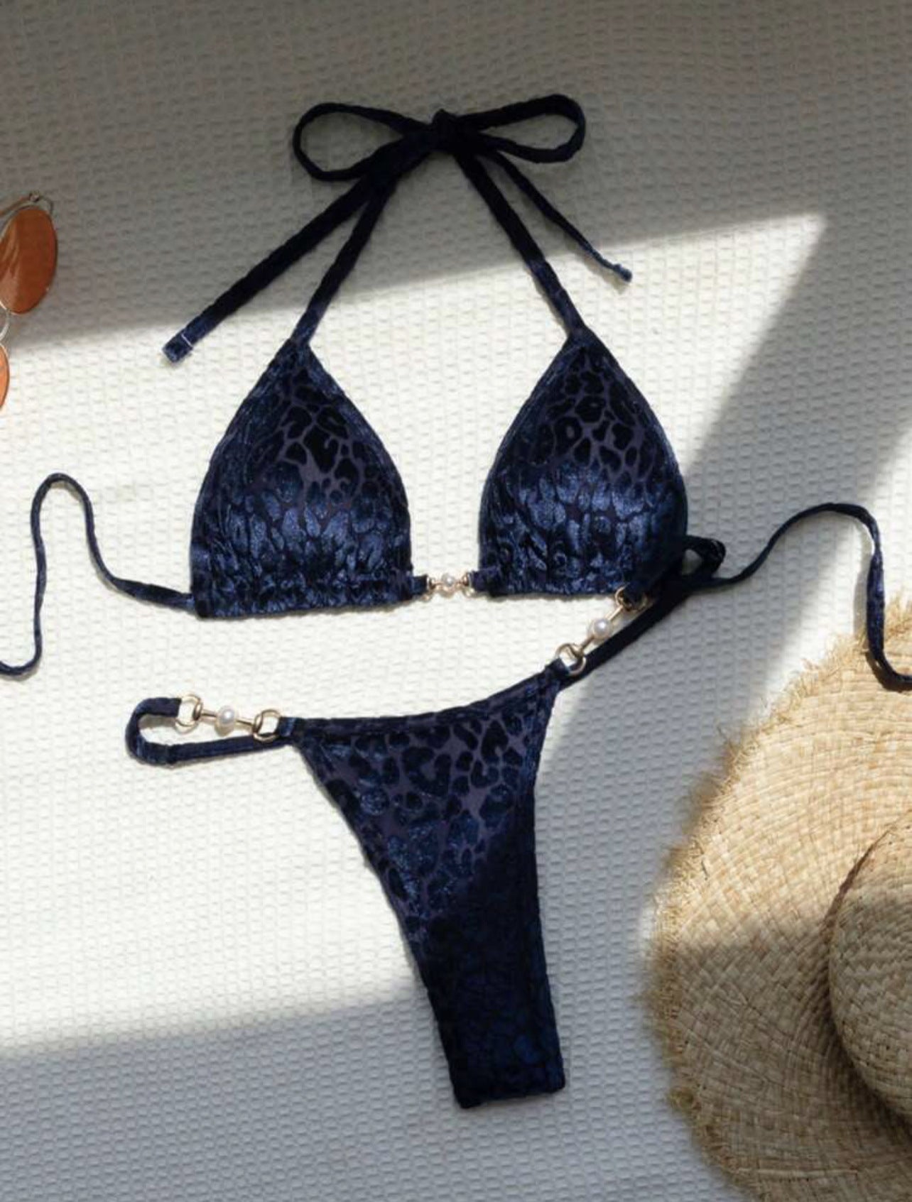 2025 European and American New Sexy T-Shaped Pearl Leopard Print Special Fabric Swimsuit Bikini Bikini Cross-Border