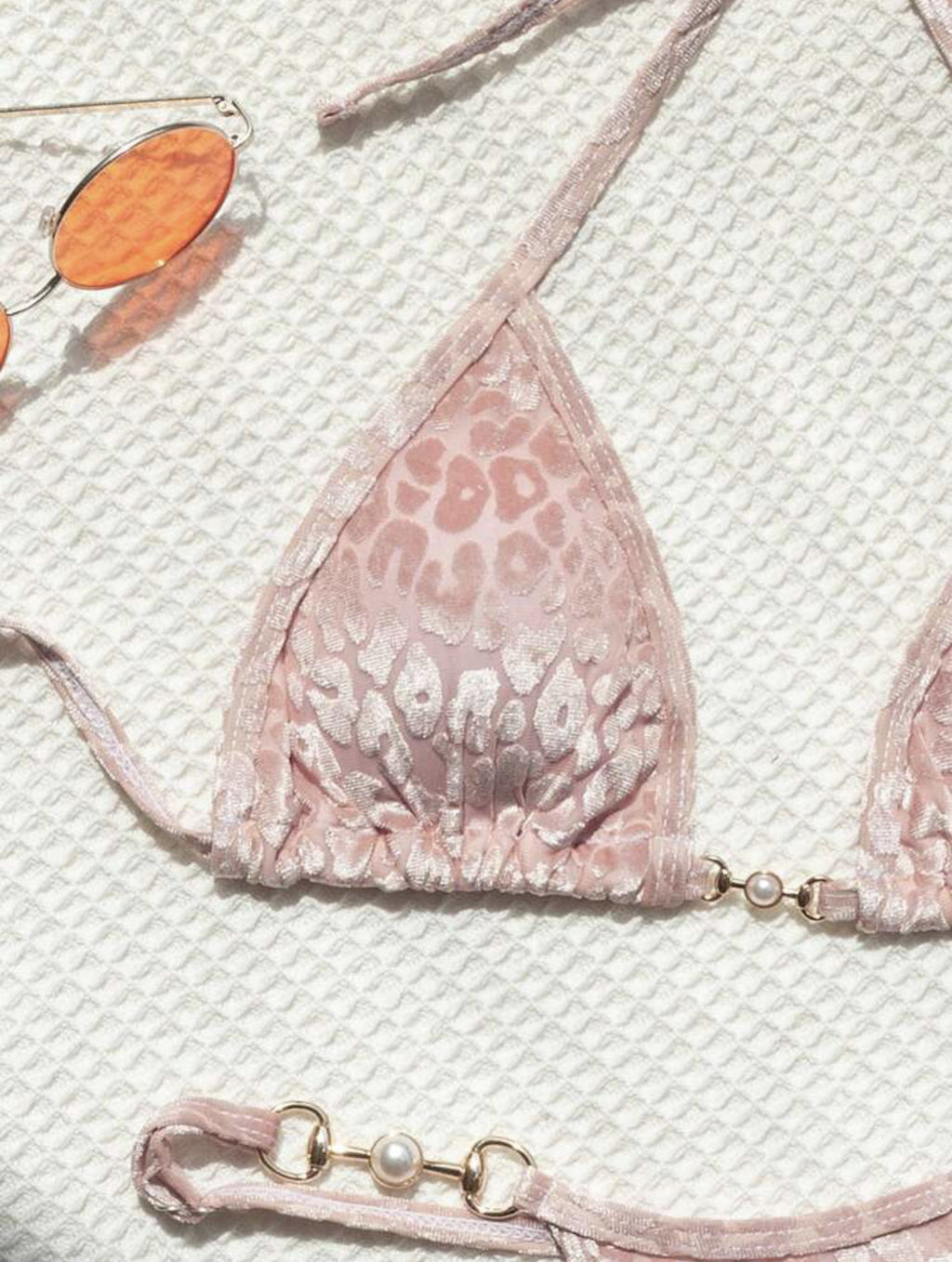 2025 European and American New Sexy T-Shaped Pearl Leopard Print Special Fabric Swimsuit Bikini Bikini Cross-Border