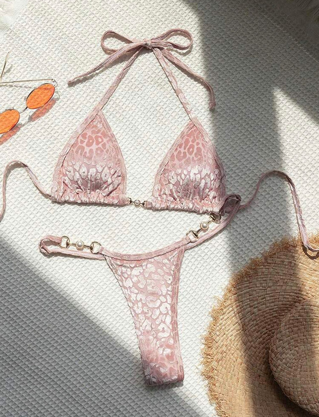 2025 European and American New Sexy T-Shaped Pearl Leopard Print Special Fabric Swimsuit Bikini Bikini Cross-Border