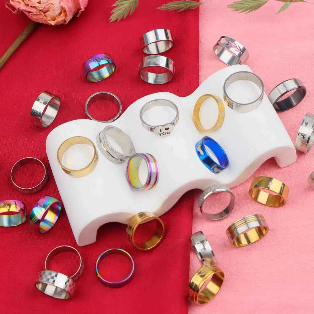 10/20 Pcs/Lot Fashion Multi Style Stainless Steel Jewelry Rings Zircon Crystal Spinner 5 Colors Punk Spikes For Womens Mens Gift