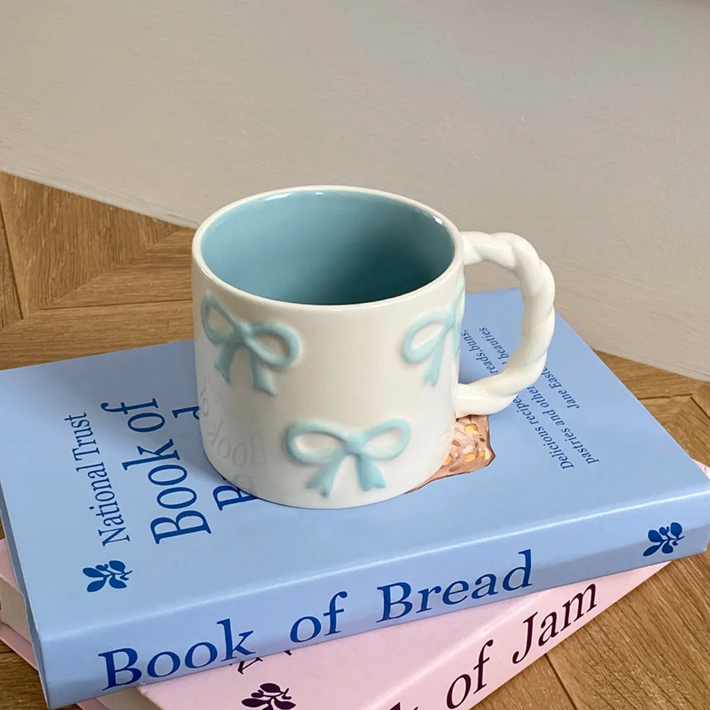 1Pc 13.4oz Pink Ceramic Mug with Bowknot, Ceramic Cup with Twisted Handle, Exquisite and Simple Pink Embossed Cup, Suitable for Latte Art in Coffee Shops, Home Decor Drinkware, Drinking Cup for Kitchen, Living Room, Bedroom,