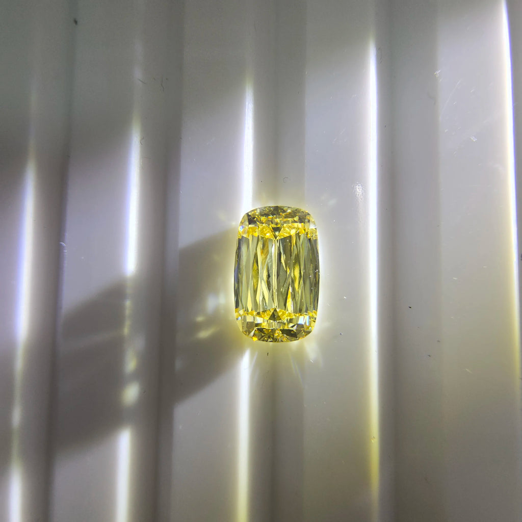 IGI Certified Rectangular Cushion Mixed Cut 1.5CT Fancy Light Yellow Lab Grown Diamond VS2 Loose For Jewelry Making