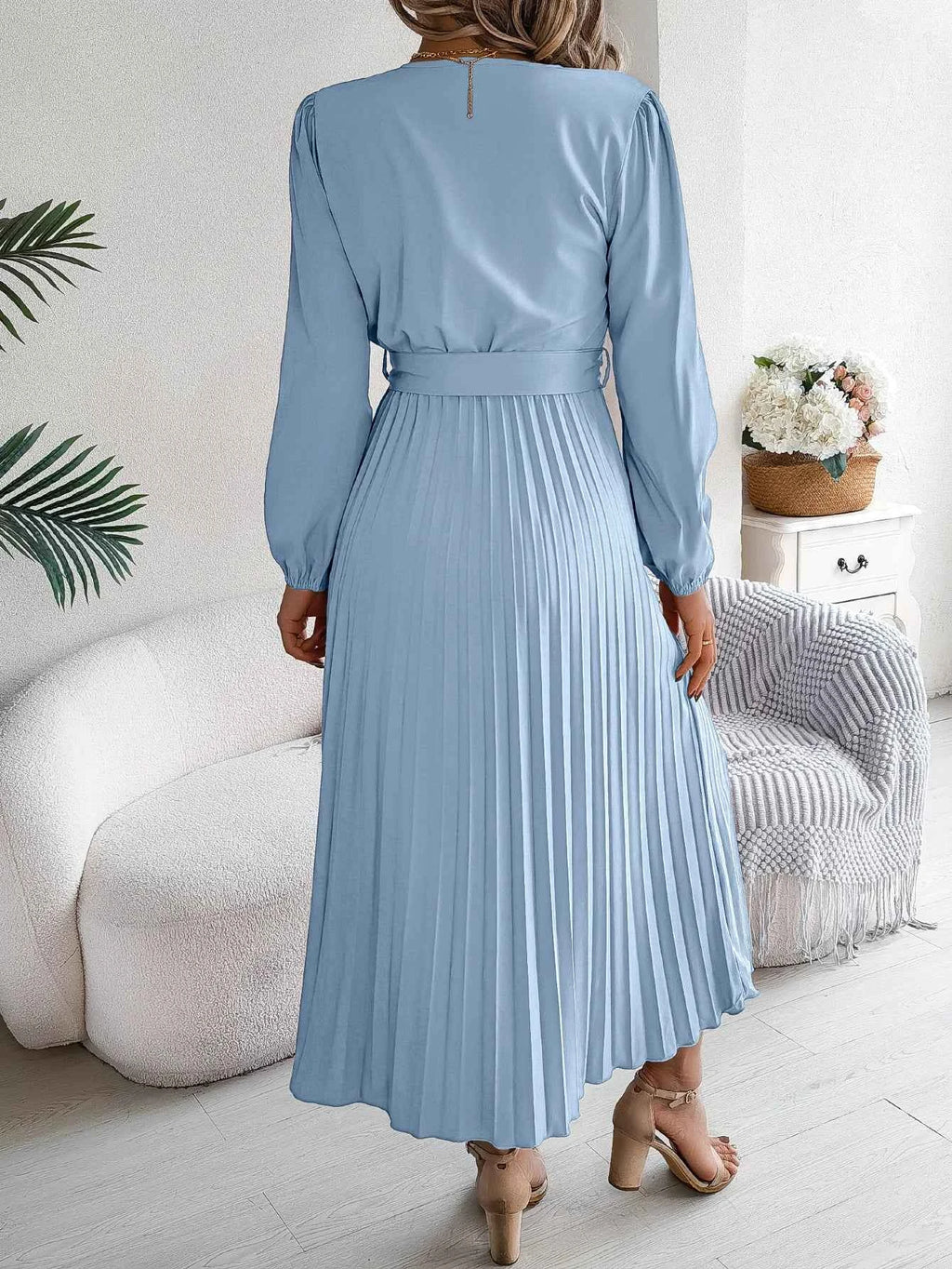 Autumn Winter Elegant V-Neck Button Belt Long Sleeved Solid Color Pleated Long Dress For Women Dresses
