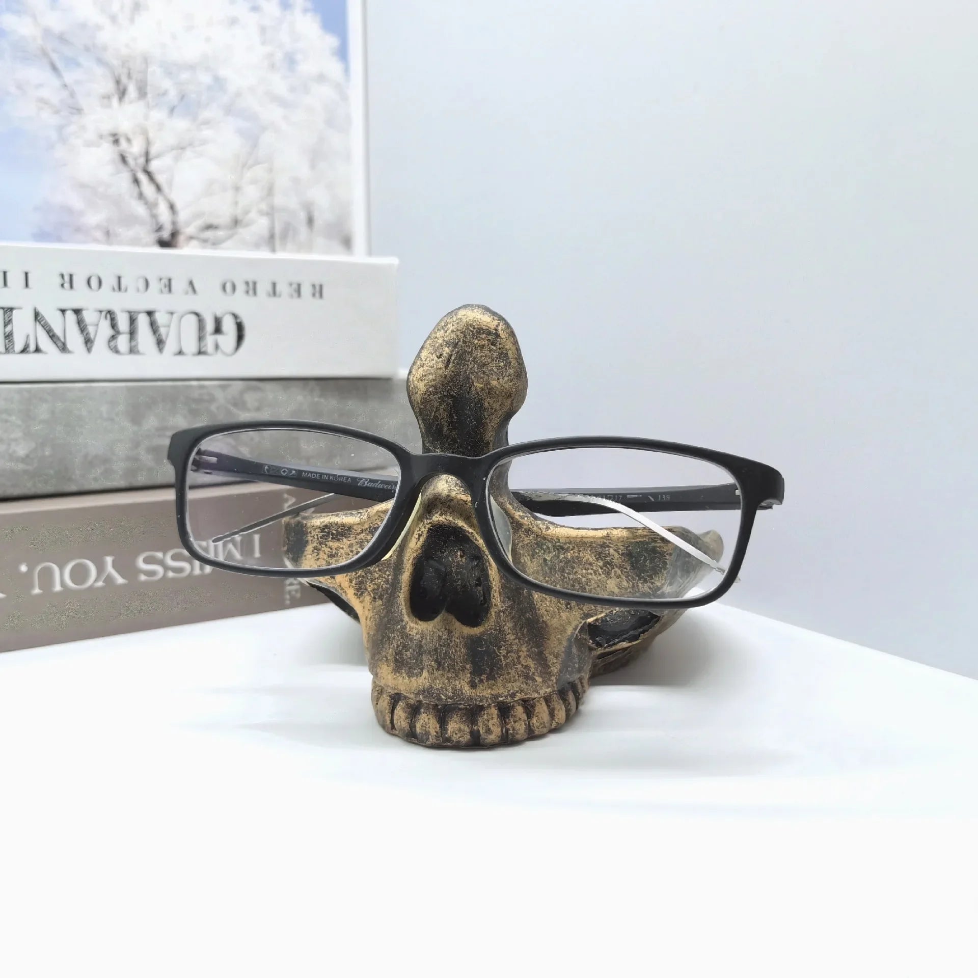 Mobile Phone Holder Creative Skull Glasses Storage Stand Jewelry Organizer Rack Art Home Decoration Resin Table Ornaments Gift