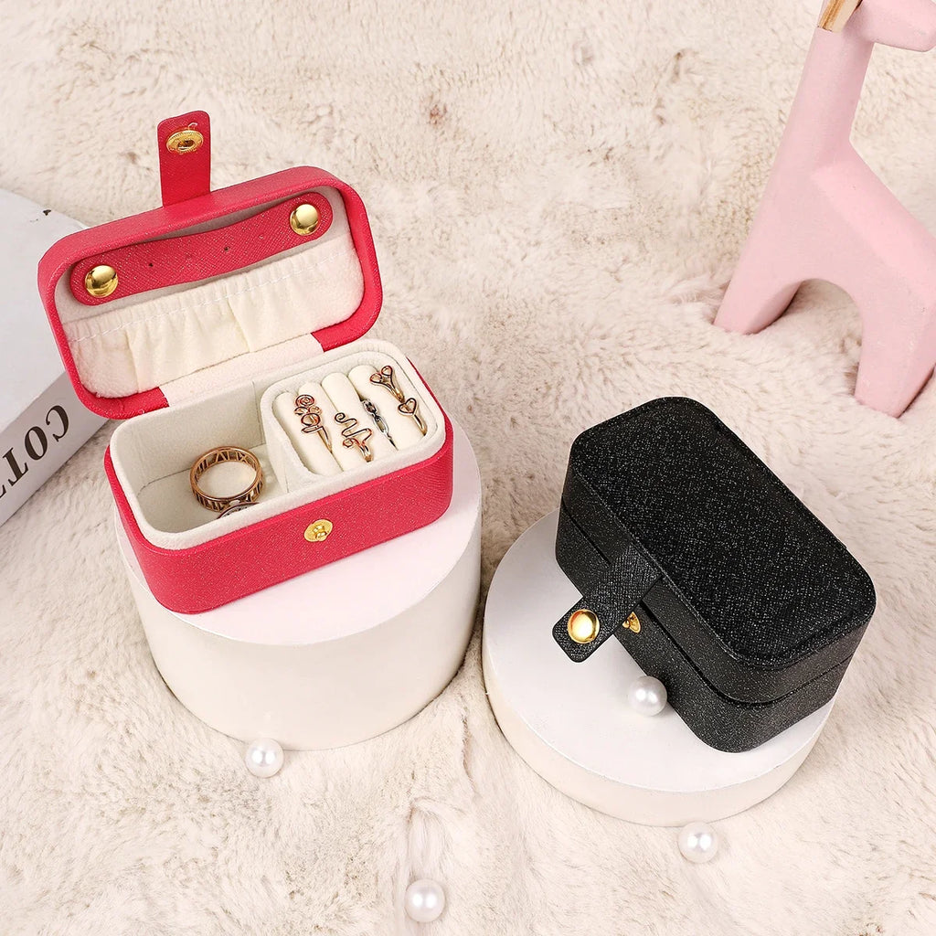1pc Portable Jewelry Storage Box Travel Organizer Jewelry Case Leather Storage Earrings Necklace Ring Jewelry Organizer Display
