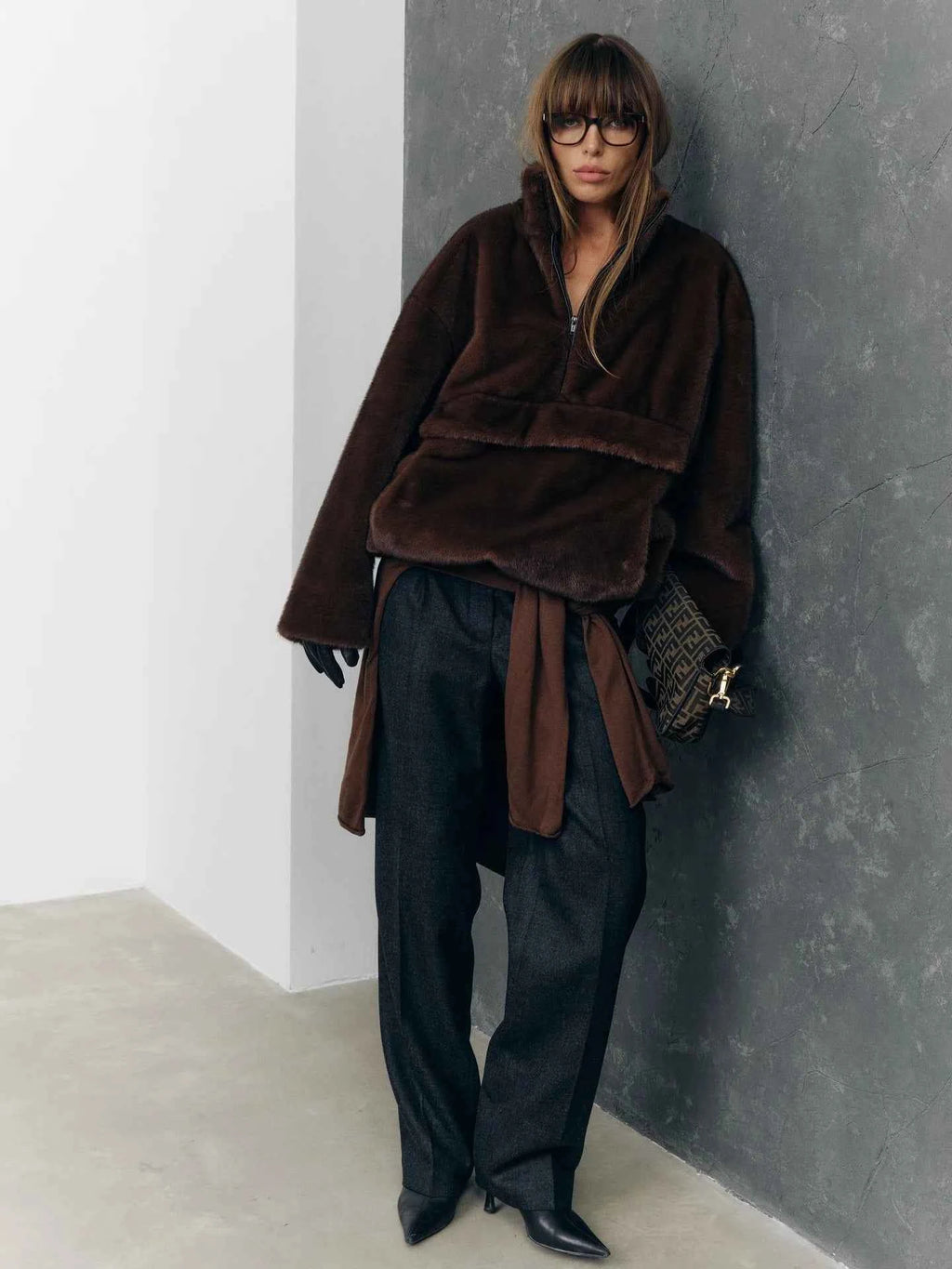 2025 Designer Faux Fur Coat, New Winter Style, Warm Pullover Zipper Top Simple Stylish And Elegant
