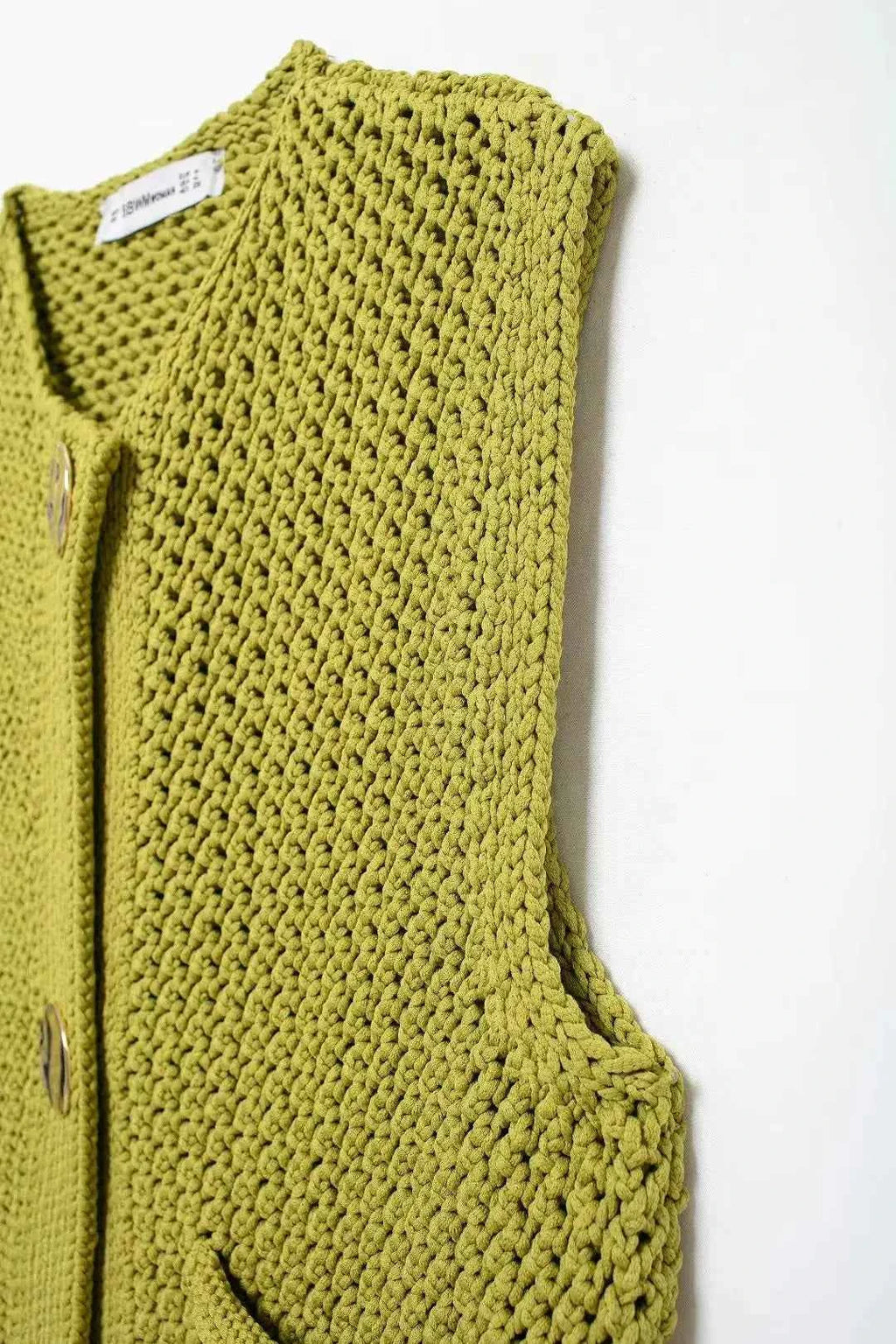 Women Fashion Sleeveless Coarse Needle Knitting Vest Sweater Female Chic Big Pockets Patch Buttons Cardigan Waistcoat Tops