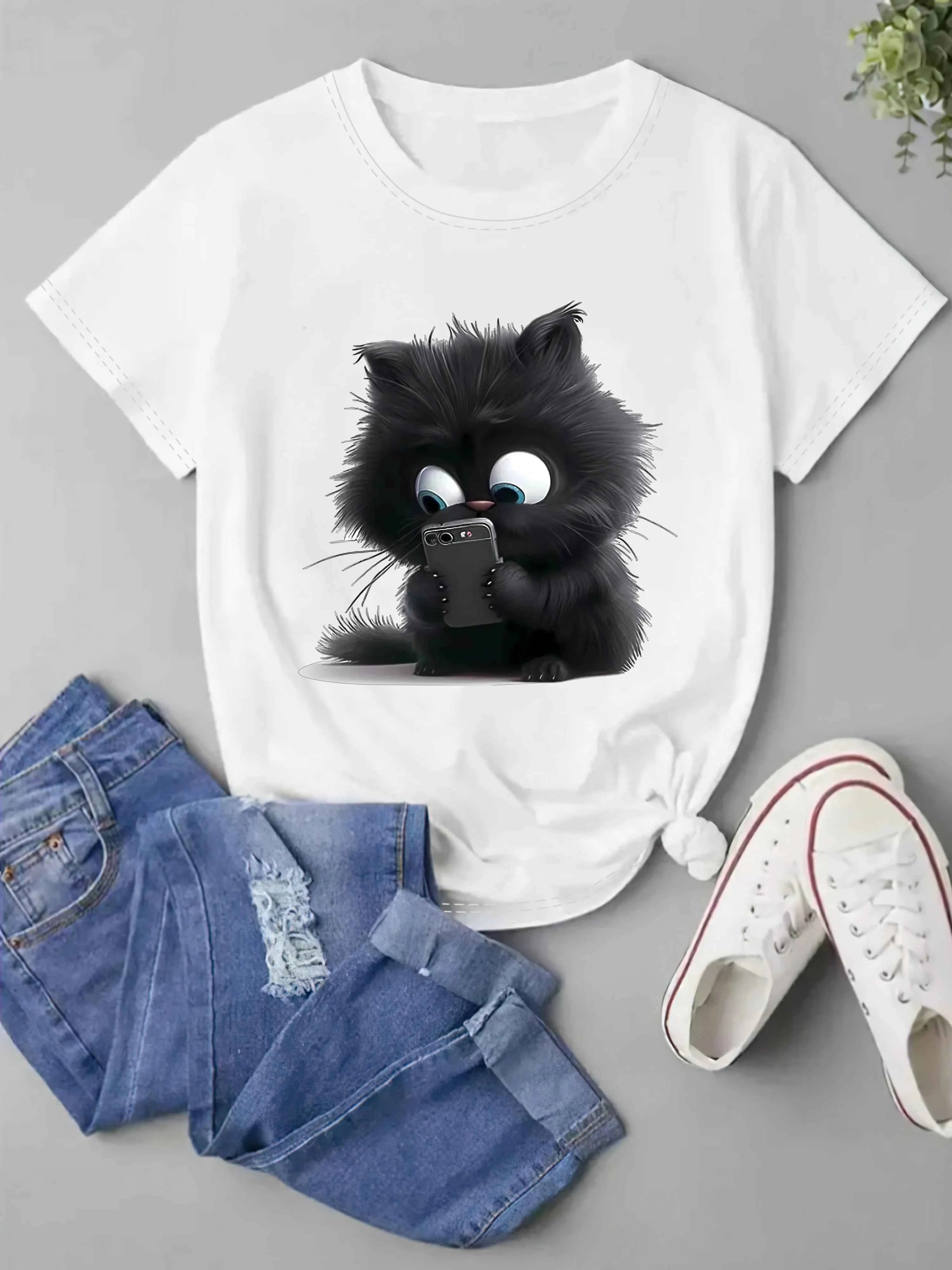 Whimsical Cartoon Cat Print T-Shirt  Crew Neck Short Sleeve Casual Tee for Cat Lovers Fashionable Knit Fabric Top  All Seasons