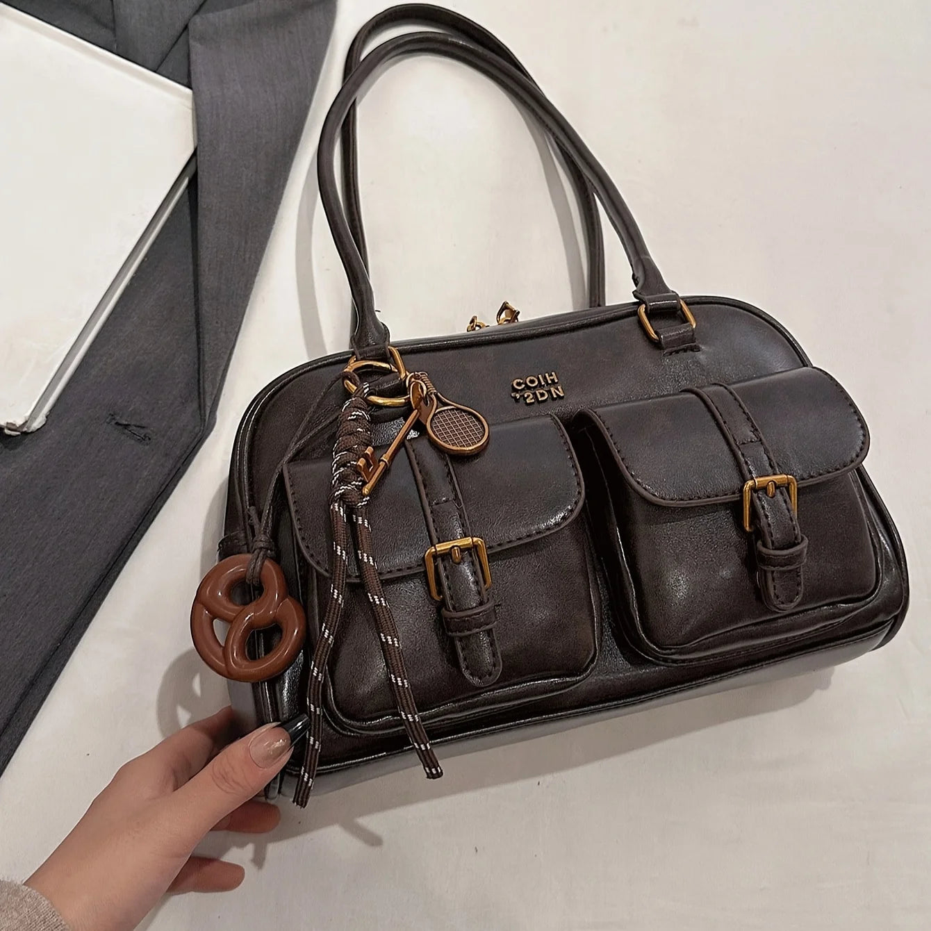 Women Multi Pocket Shoulder Tote Bag with Golden-Tone Hardware & Letter, Stylish Handbag Purse for Travel, Work, Shopping, Dates