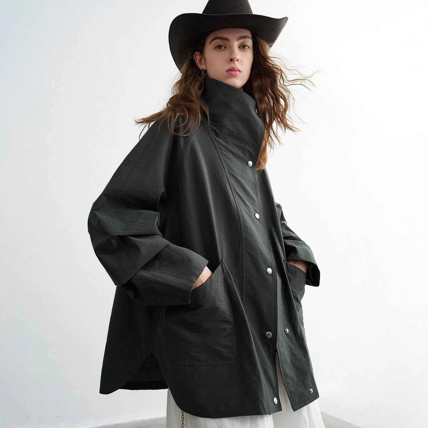 TOYOUTH Women's 2026 Spring New Loose Stand-Collar Utility-Style Lightweight Jacket Coat with Slub Wrinkle Texture