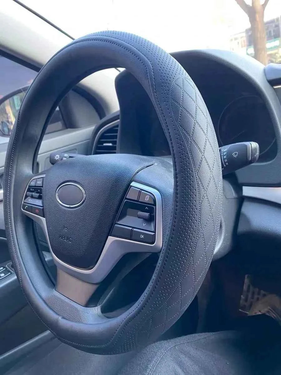 Embossed PU Leather Patchwork Car Steering Wheel Cover, Non-slip, Breathable, Universal 15 Inch (Approx. 38cm)