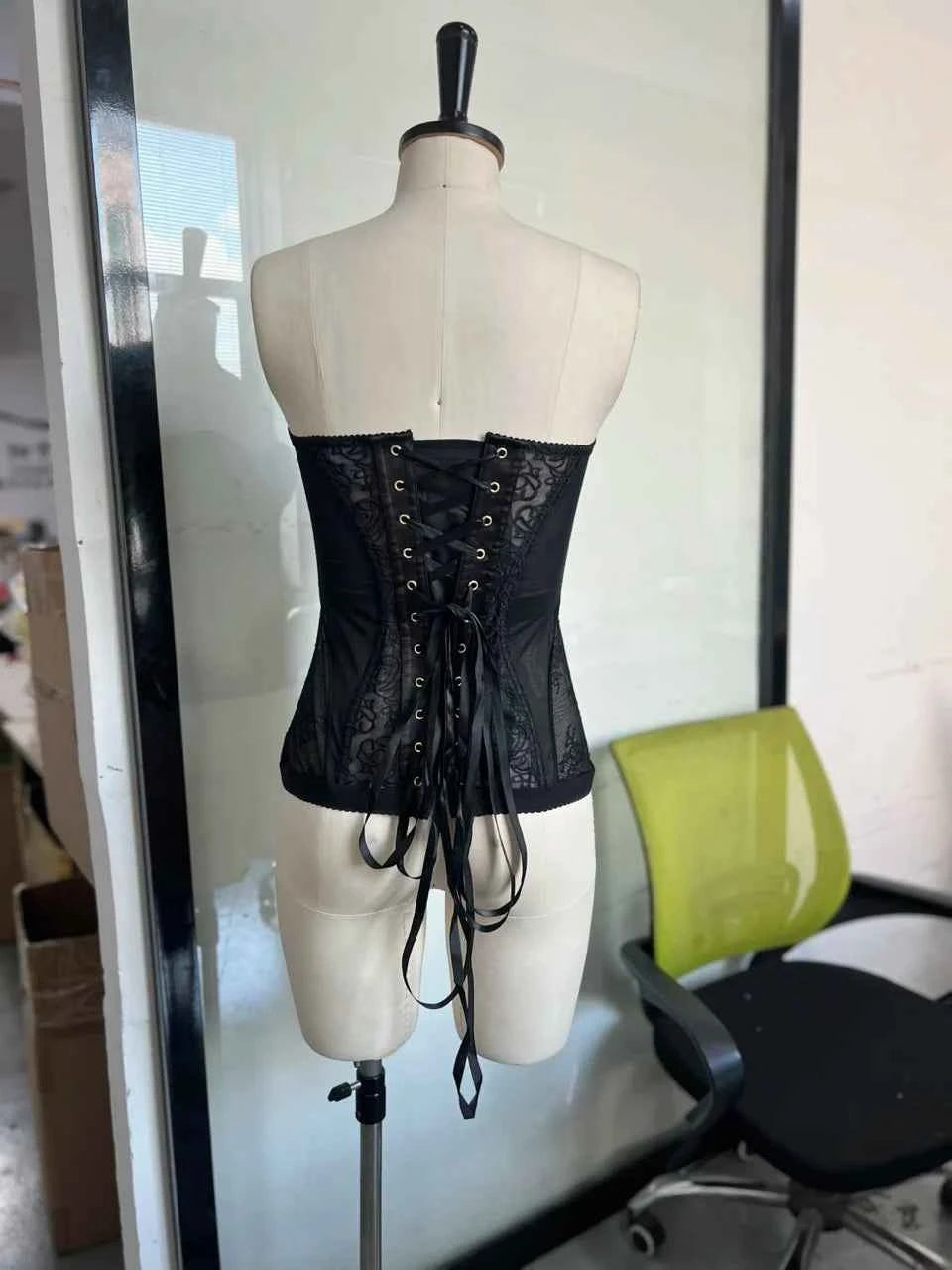 Spicy Girl Sexy Tight Corset Lace Hollow Sleeveless Strapless Top 2025 Summer Fashion Women Street Trendy Vest