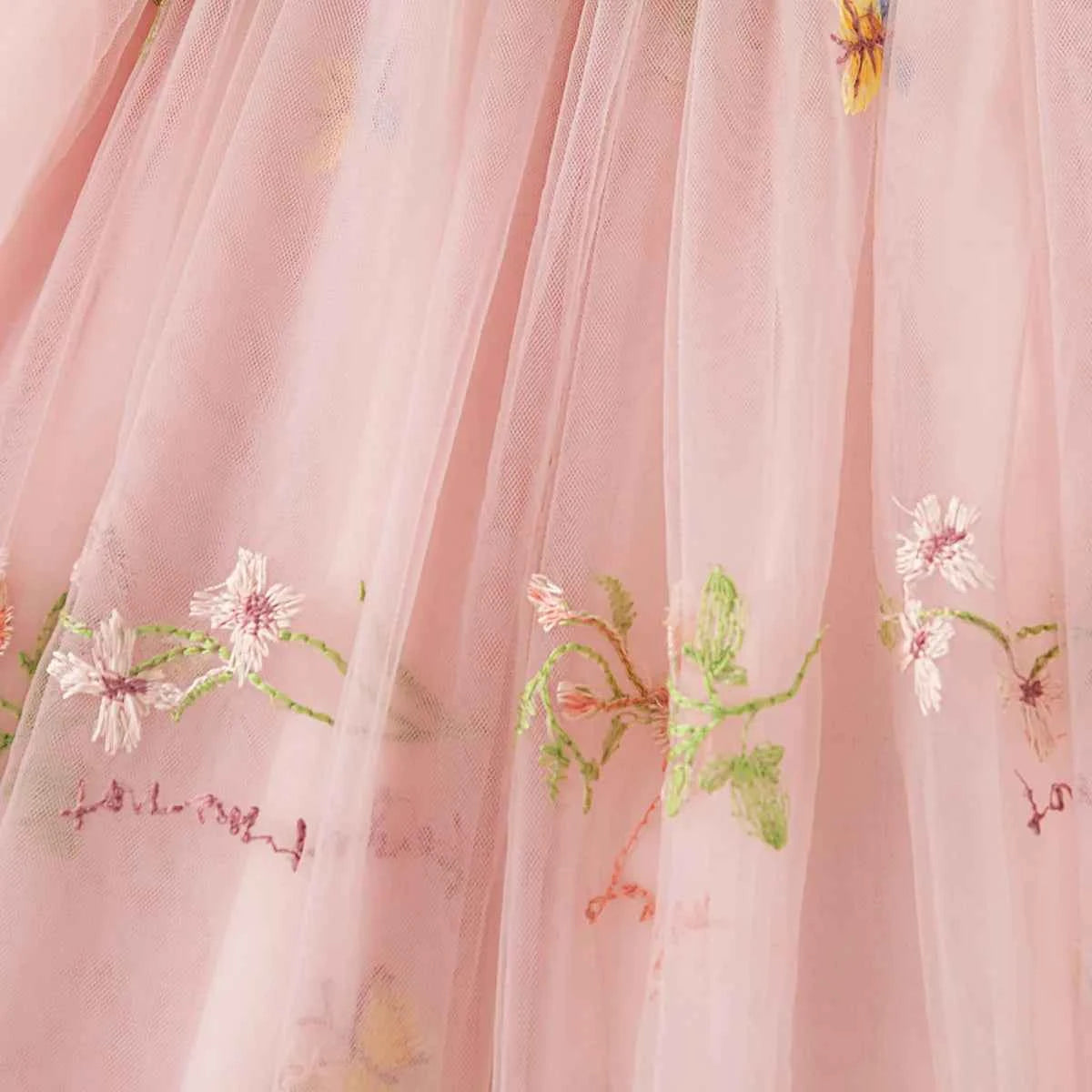 Summer New Girls' Dress Halter Small Flying Sleeve Embroidery Pattern Wings Sweet Princess Dress Mesh Princess Dress